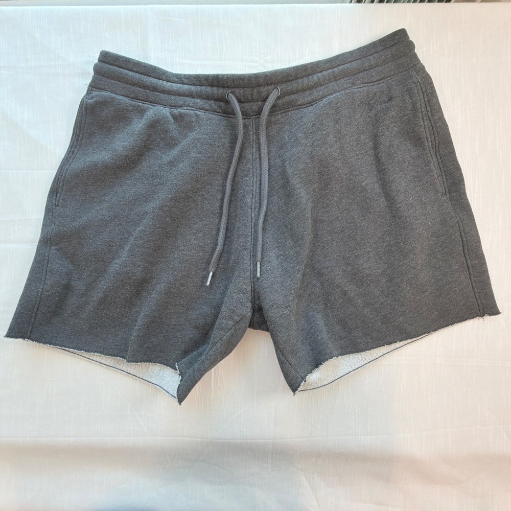 Hollister Sweat Shorts Mens Large Grey Excellent Raw Hem Fleece Streetwear